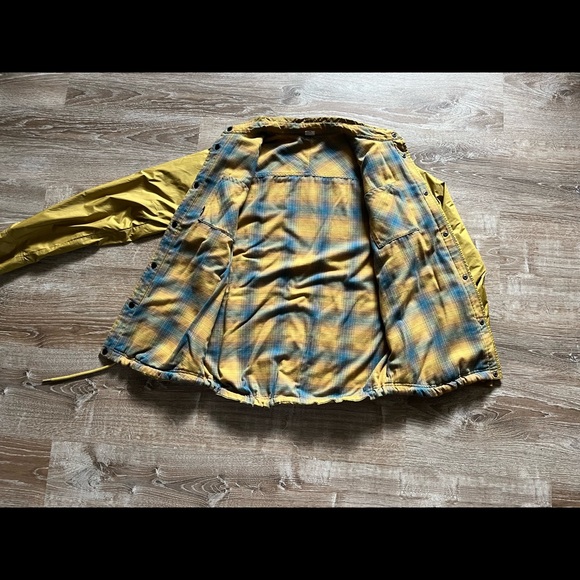 The North Face Flannel Lined reversible Down Jacket - Picture 7 of 7